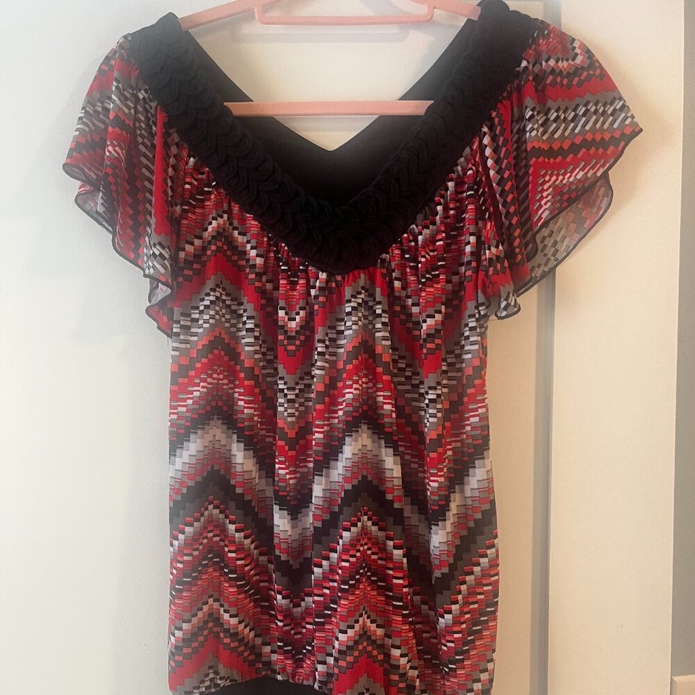 Zig Zag patterned dress shirt